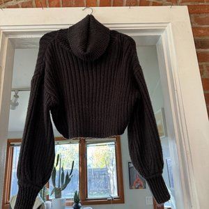 Urban Outfitters Women's Chunky Cropped Sweater Medium